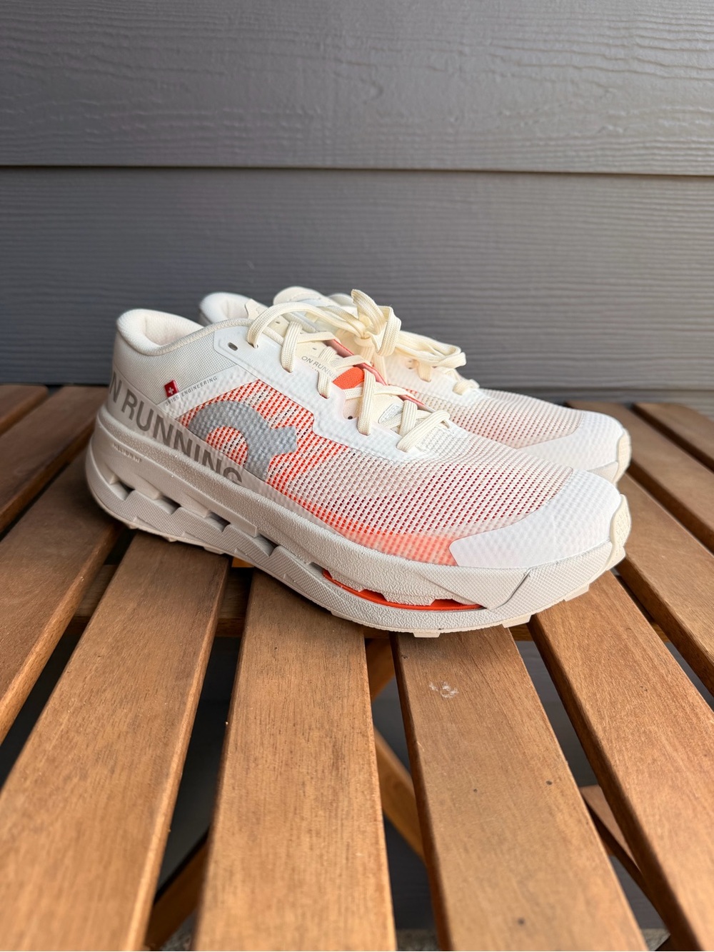 On Cloud CloudUltra 3 Trail Running - women’s size 8.5